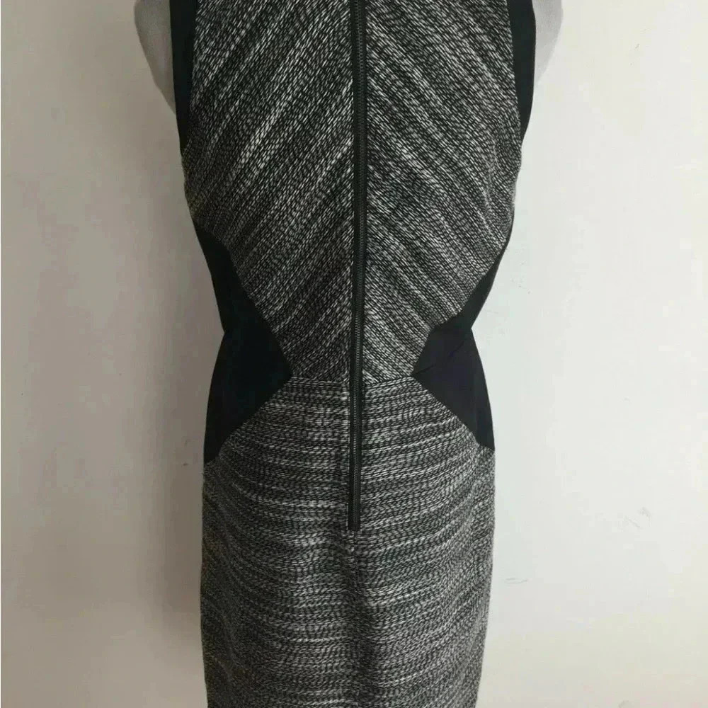 Kenneth Cole Sleeveless Sheath Dress - B67 - Picture 4 of 9